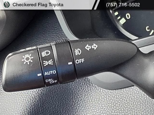 Used 2022 Toyota Tundra SR5 w/ SR5 Convenience Package AWD/4WD image 29