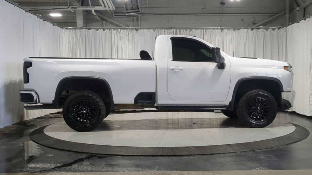 Used 2022 Chevrolet Silverado 2500 LT w/ Convenience Package AWD/4WD image 11