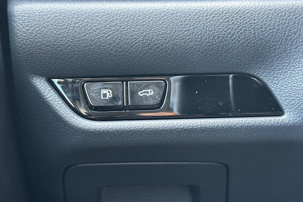 Used 2025 Lexus NX 350h AWD w/ Accessory Package (2T) image 32