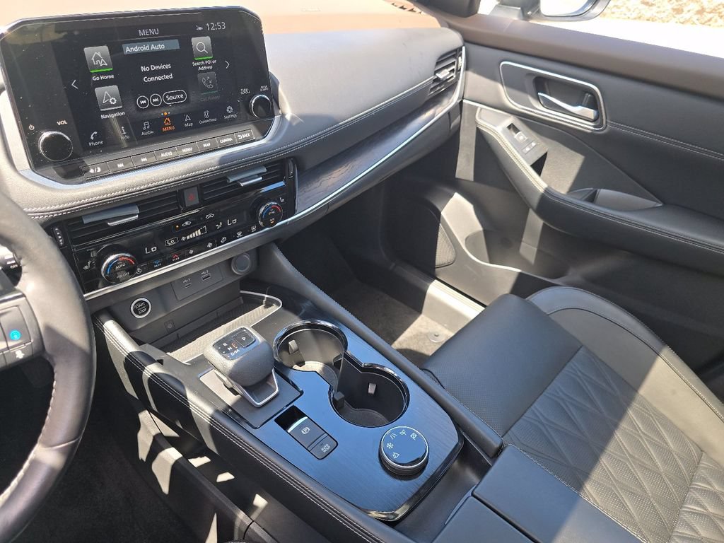 Used 2023 Nissan Rogue Platinum w/ Platinum Premium Package AWD/4WD image 30