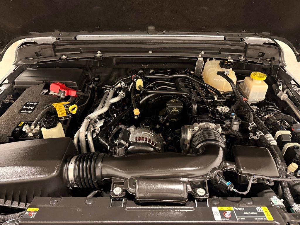 Used 2022 Jeep Gladiator Overland image 11