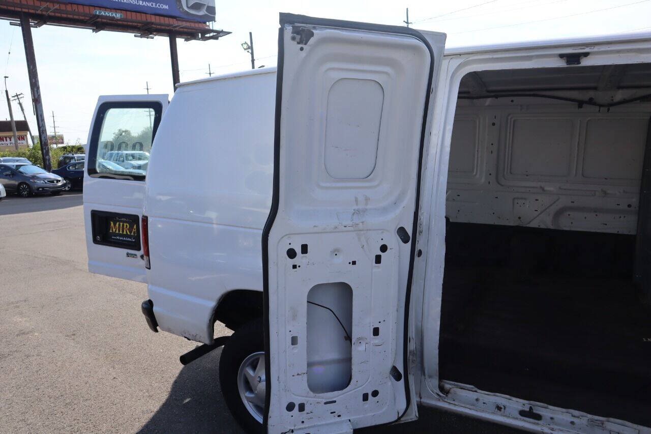Used 2011 Ford E-250 and Econoline 250 w/ PWR Group RWD image 30