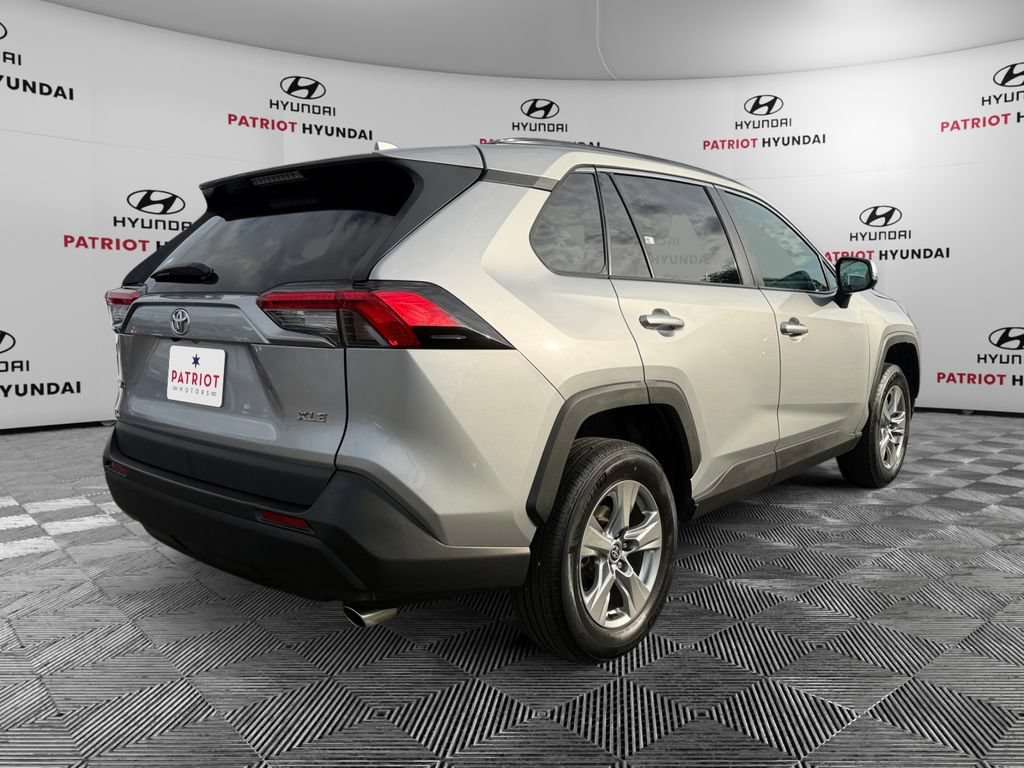 Used 2024 Toyota RAV4 XLE FWD image 3