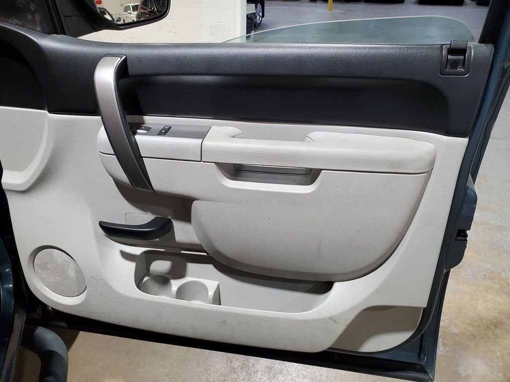 Used 2011 Chevrolet Silverado 1500 LT image 16