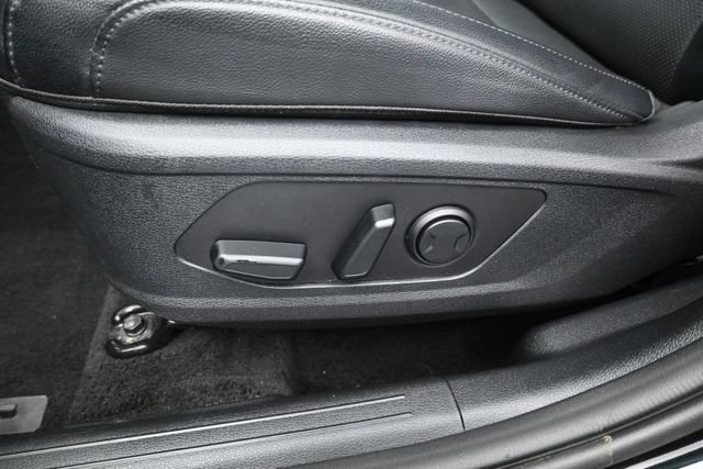 Used 2025 Kia Sportage EX FWD image 24