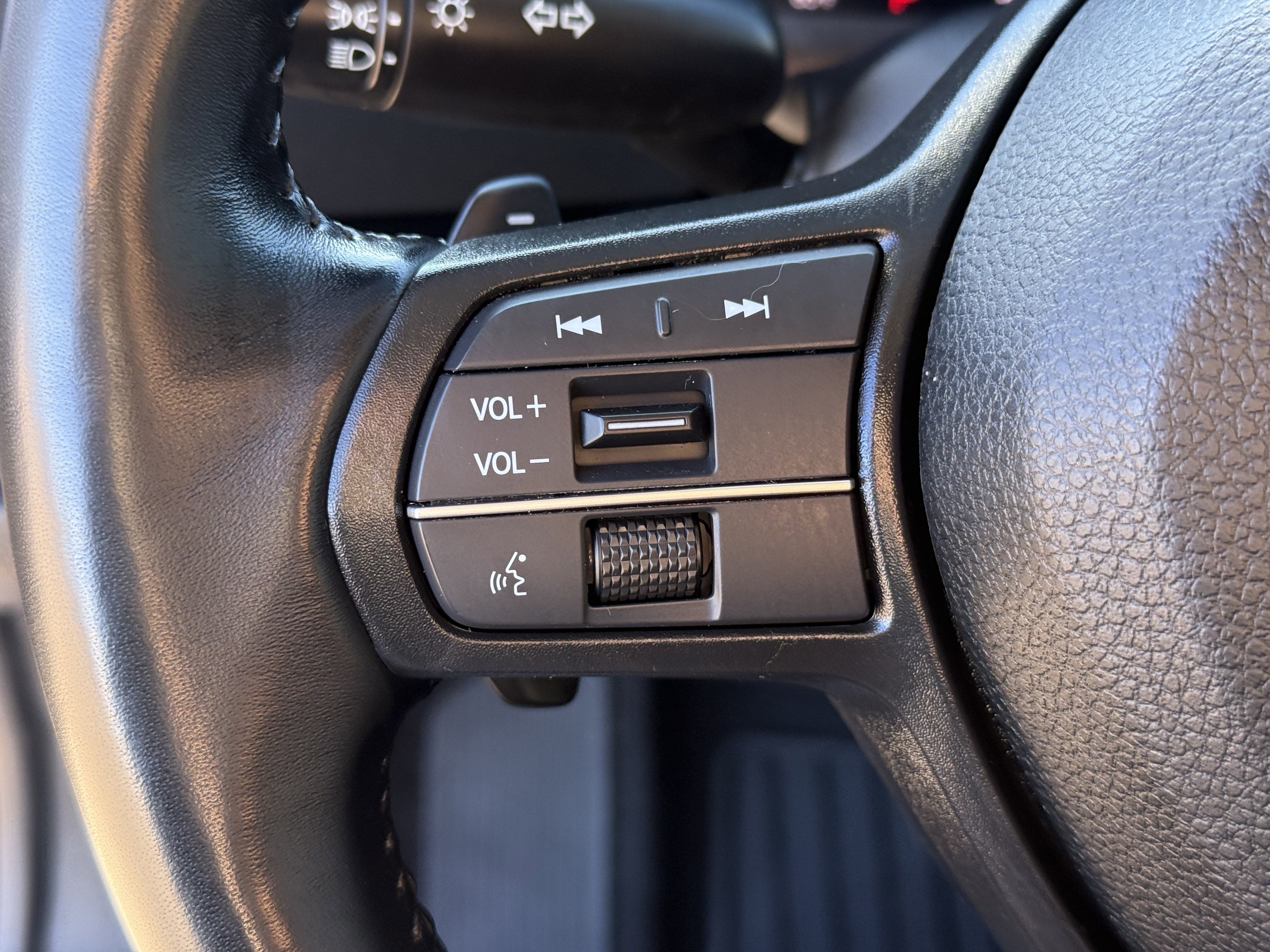 Used 2023 Honda Accord EX-L image 17