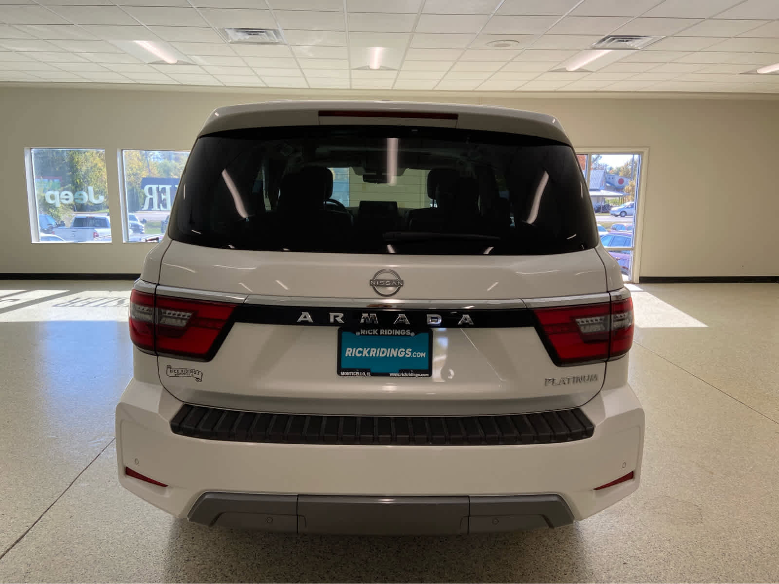 Used 2024 Nissan Armada Platinum w/ Captain's Chairs Package image 6