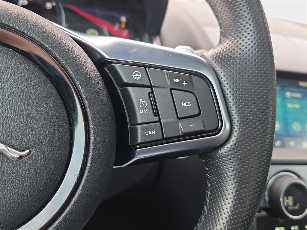 Used 2021 Jaguar F-TYPE R image 19