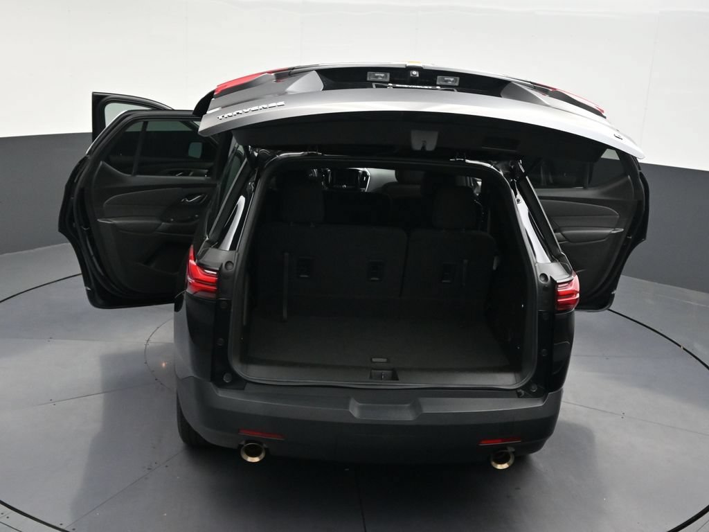 Used 2023 Chevrolet Traverse LT FWD image 34