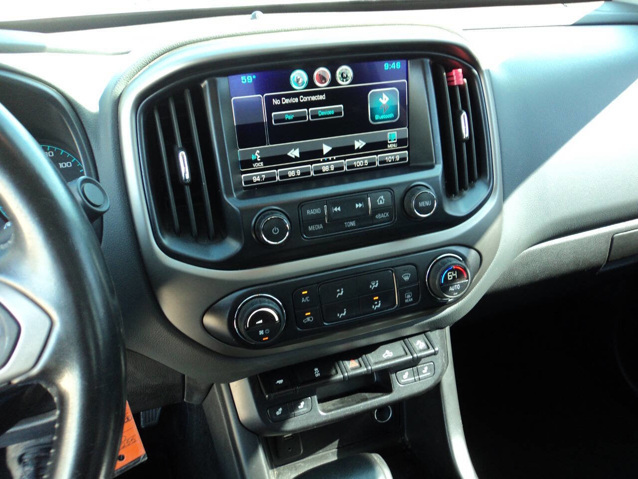 Used 2015 Chevrolet Colorado Z71 w/ LPO, Gearon Divider Package AWD/4WD image 12