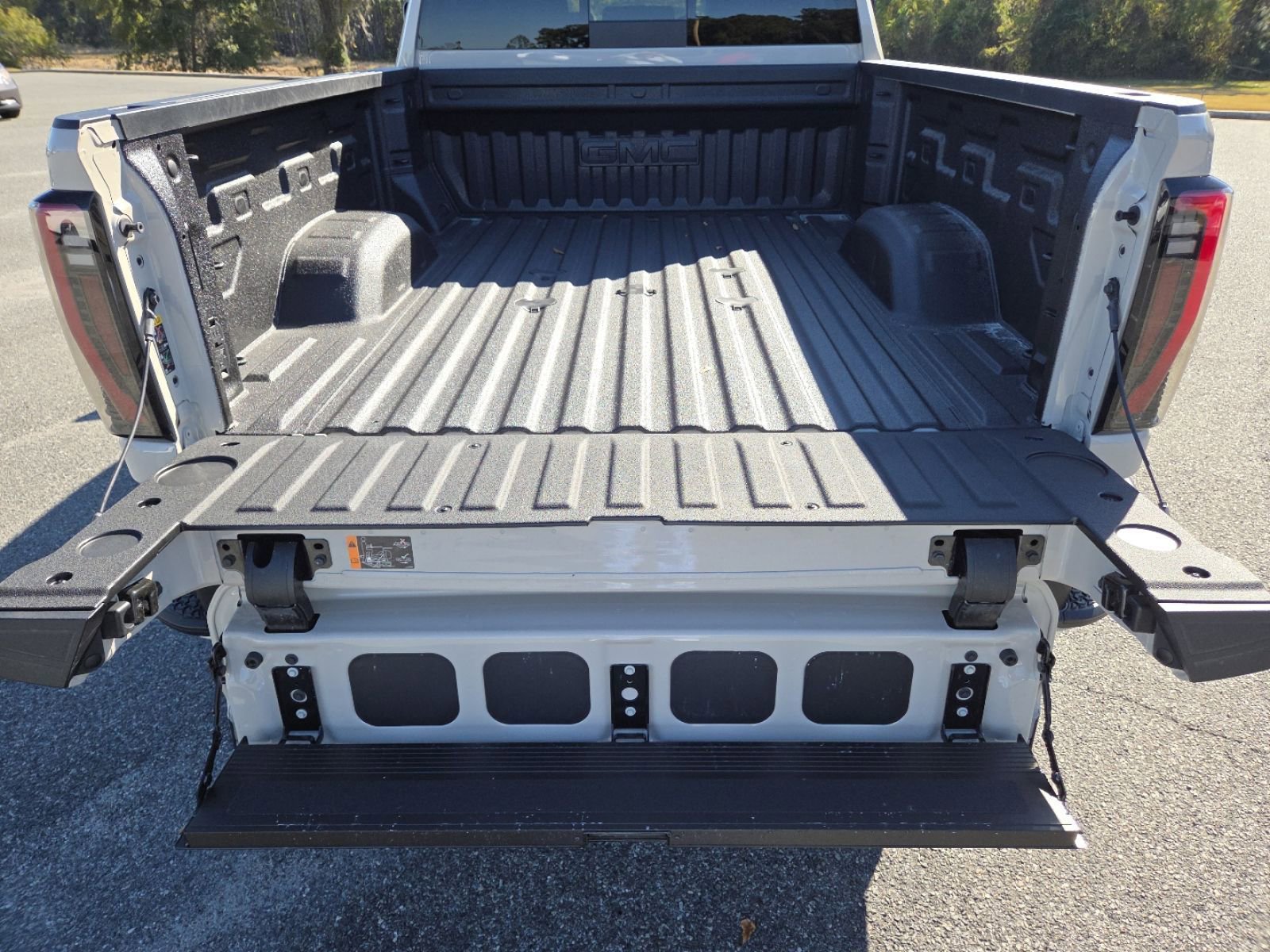 New 2026 GMC Sierra 2500 AT4 w/ AT4 Premium Plus Package image 27