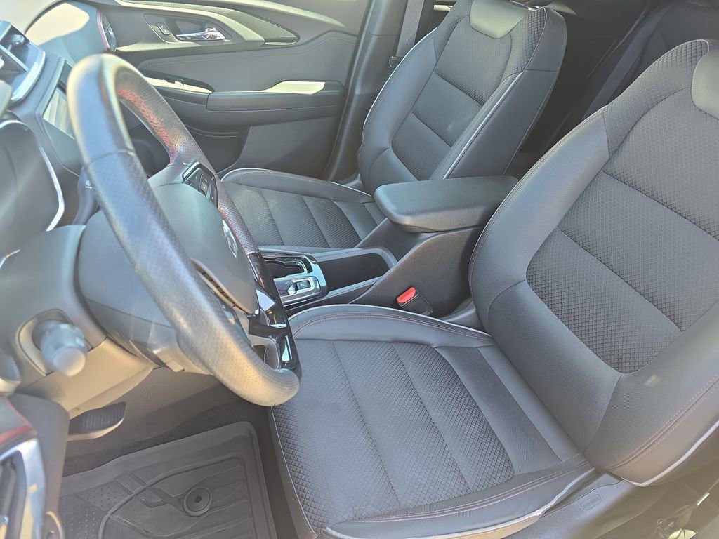 Used 2021 Chevrolet TrailBlazer RS w/ Driver Confidence Package FWD image 15