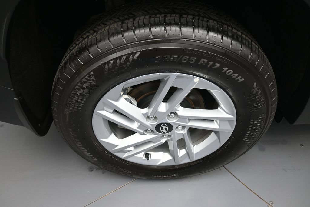Certified 2025 Hyundai Tucson SE AWD/4WD image 12