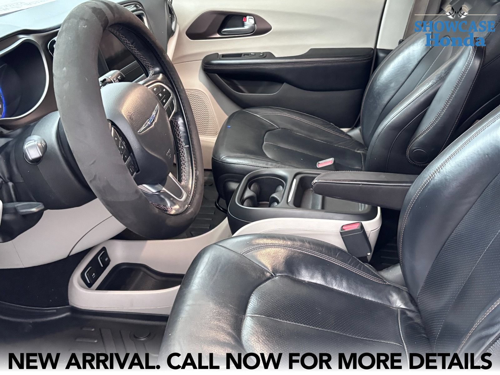 Used 2019 Chrysler Pacifica Touring-L FWD image 9