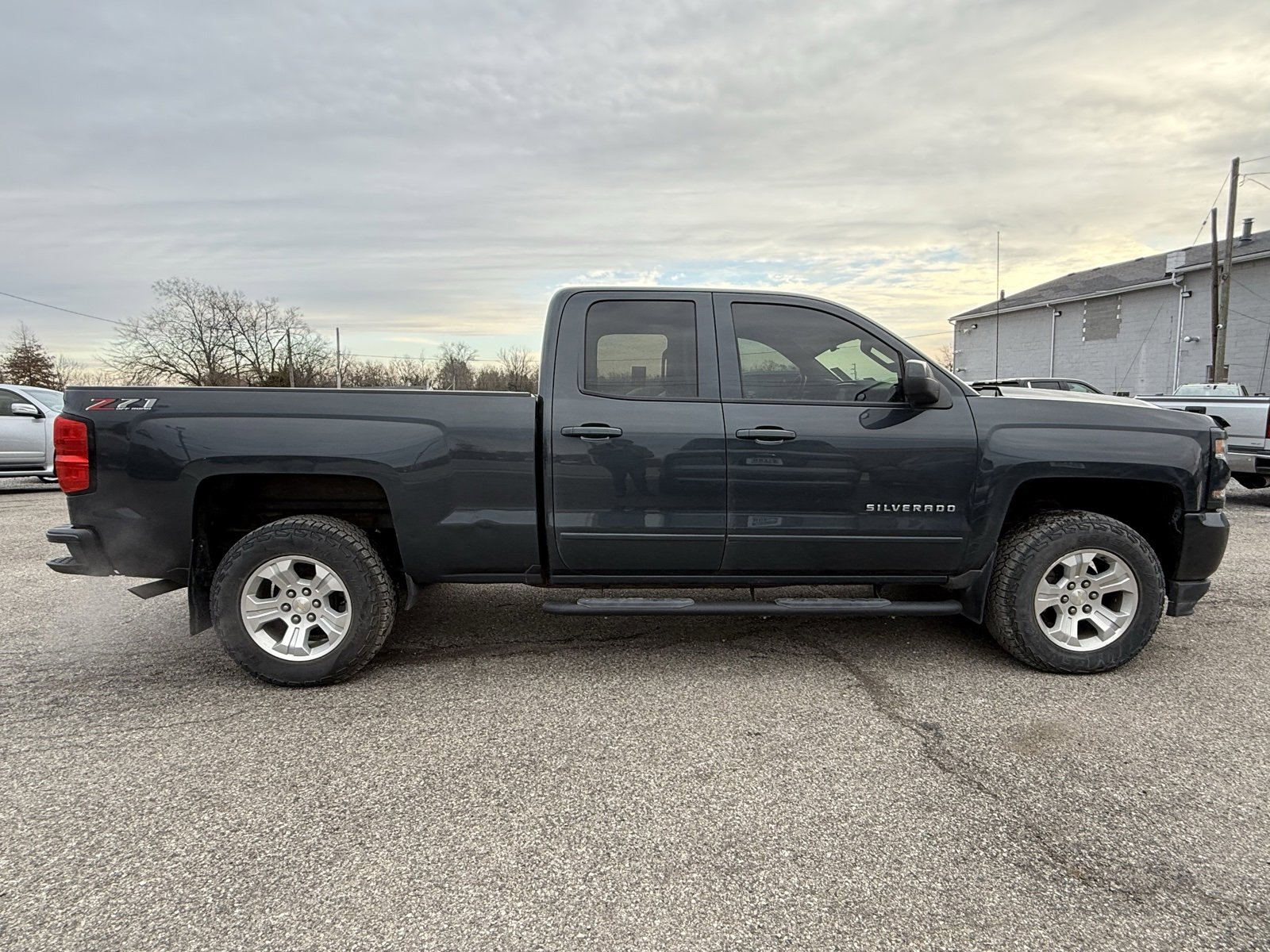 Used 2018 Chevrolet Silverado 1500 LT w/ All Star Edition image 7
