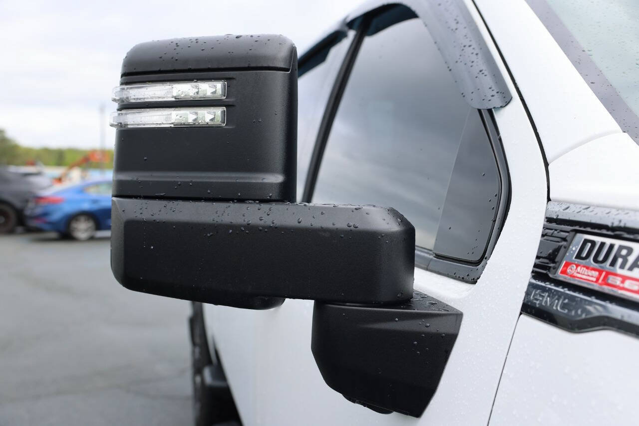 Used 2020 GMC Sierra 2500 AT4 w/ AT4 Premium Package AWD/4WD image 40