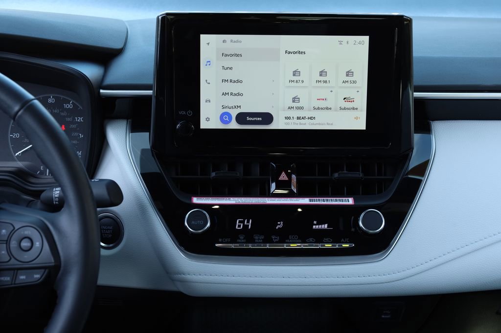 Used 2024 Toyota Corolla SE image 12