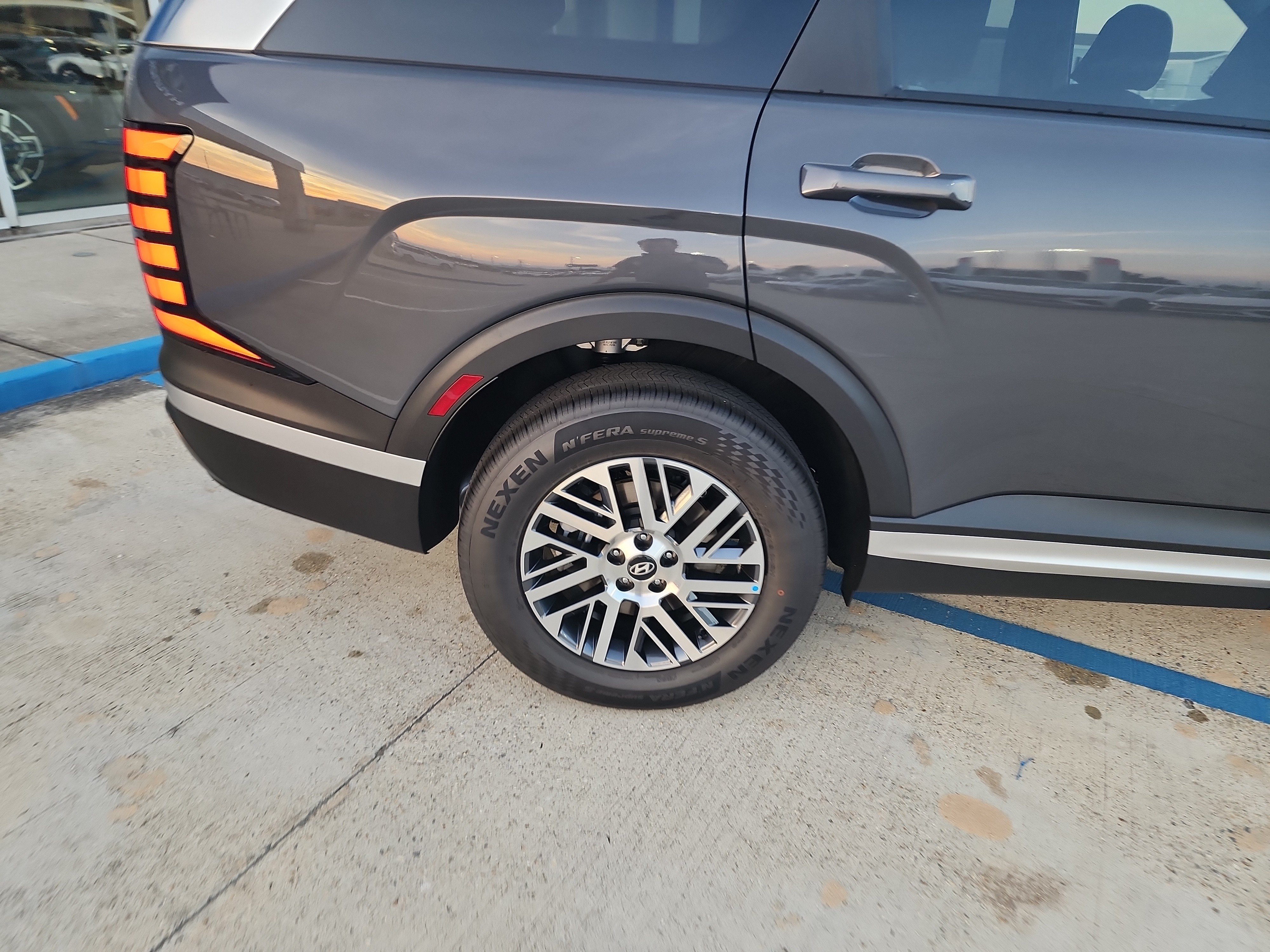 New 2027 Hyundai Palisade SEL FWD image 10