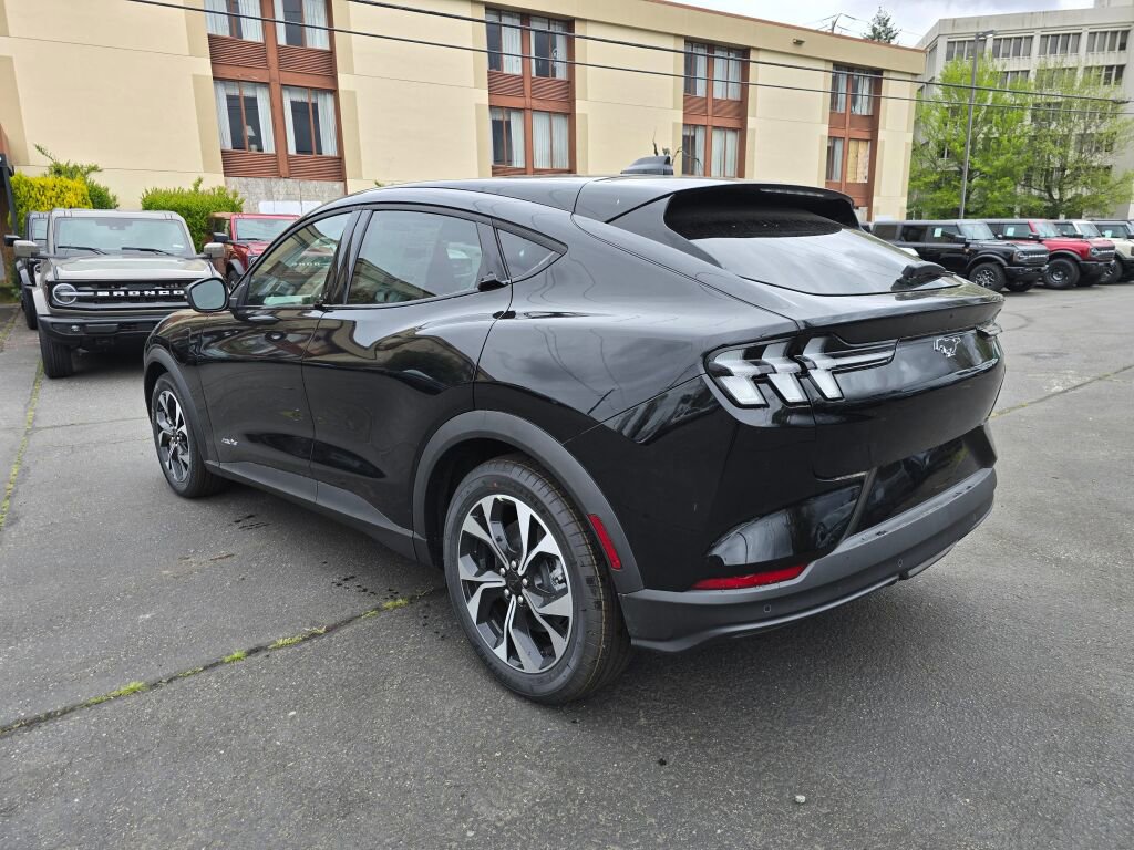 New 2026 Ford Mustang Mach-E Select RWD image 7