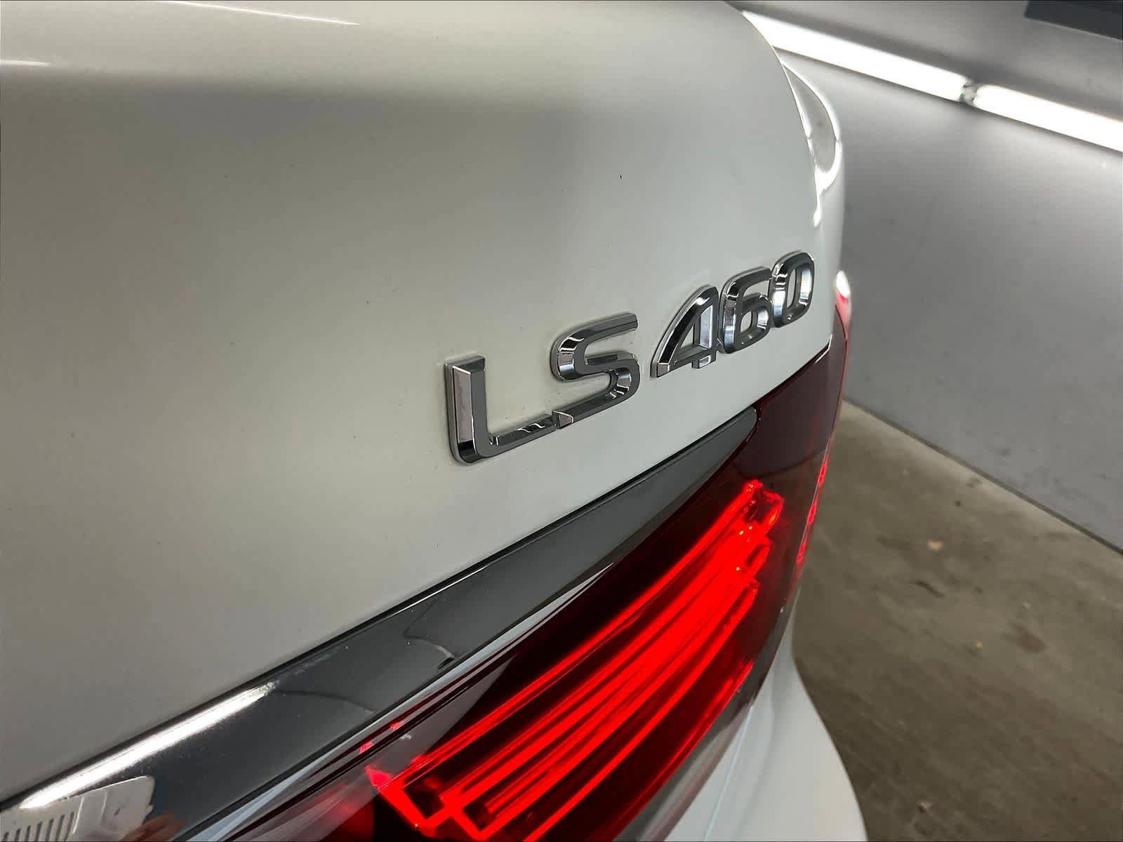 Used 2014 Lexus LS 460 w/ Comfort Package RWD image 11