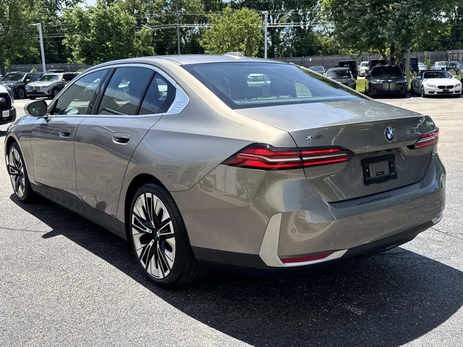Used 2026 BMW 540i xDrive AWD/4WD image 7