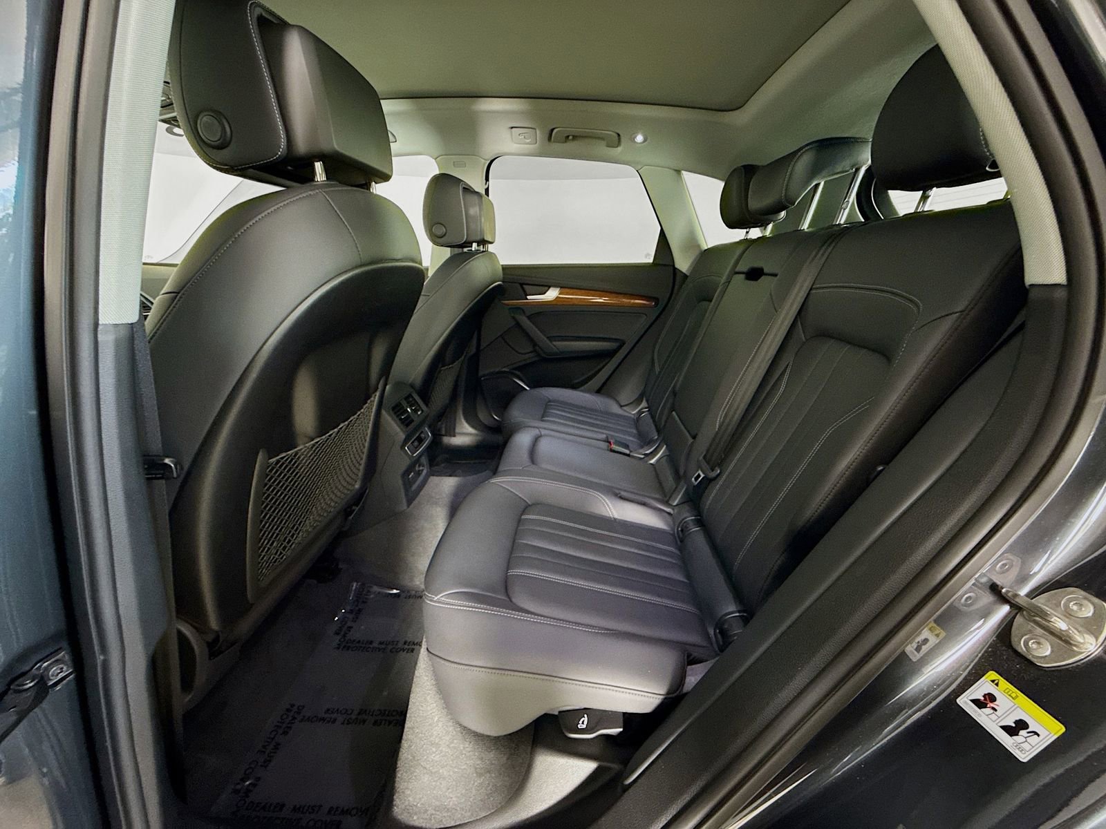 Used 2023 Audi Q5 2.0T Premium w/ Convenience Package image 24