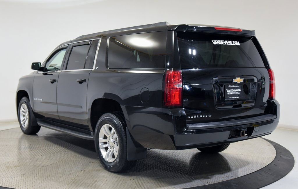 Used 2019 Chevrolet Suburban LT image 9