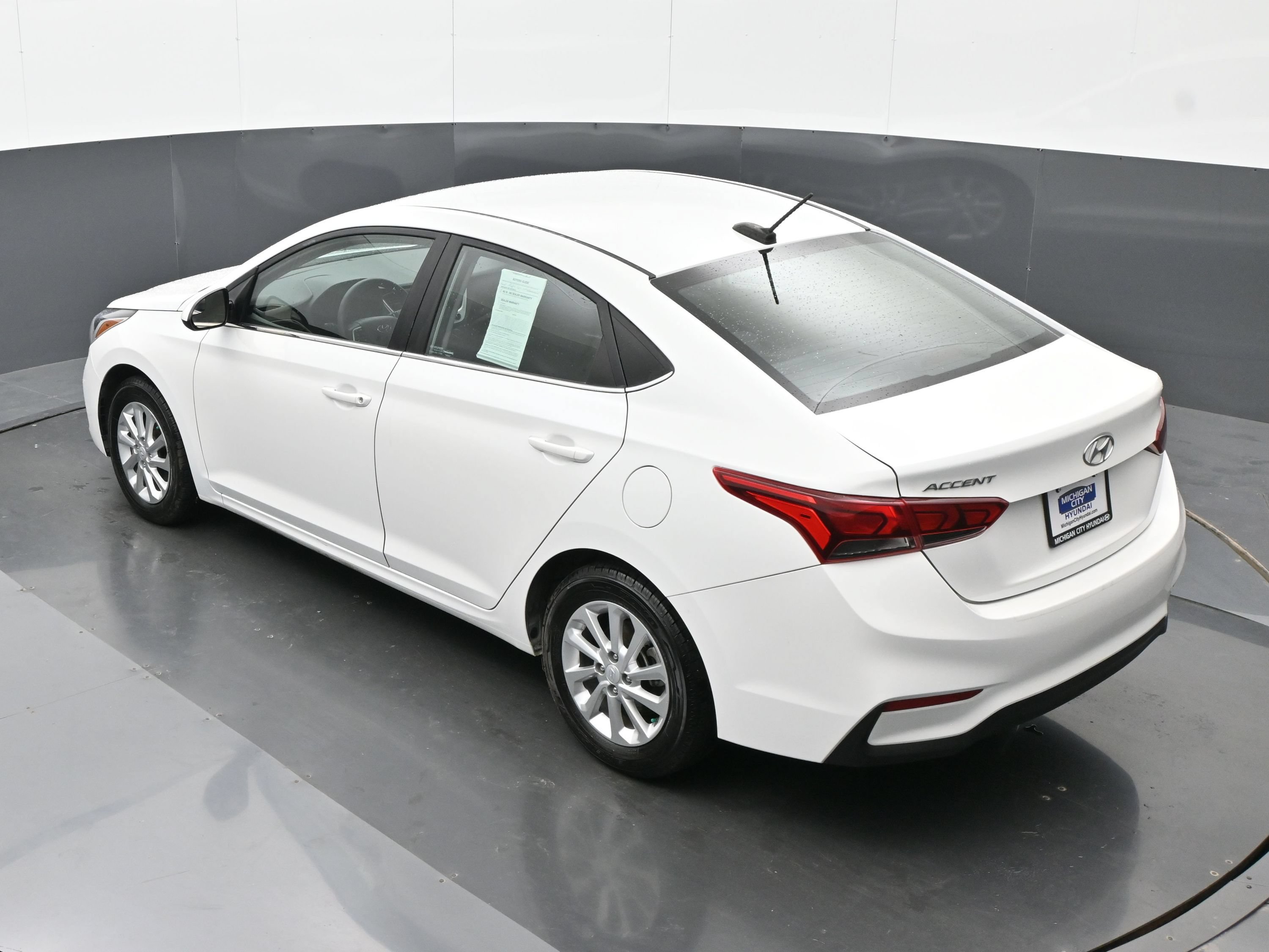 Used 2022 Hyundai Accent SEL FWD image 29