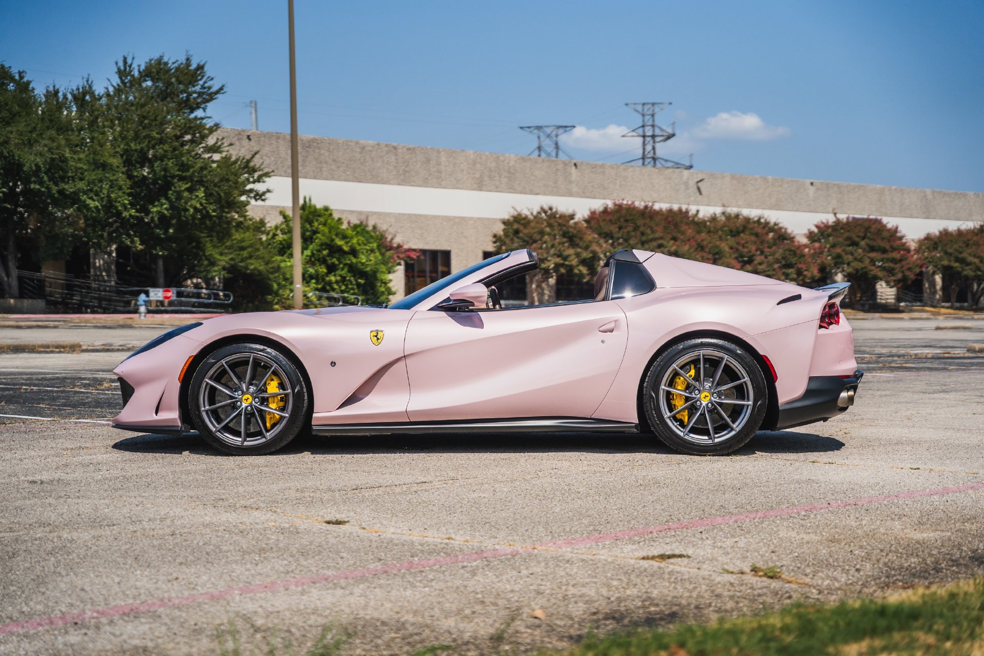 Used 2021 Ferrari 812 GTS RWD image 30
