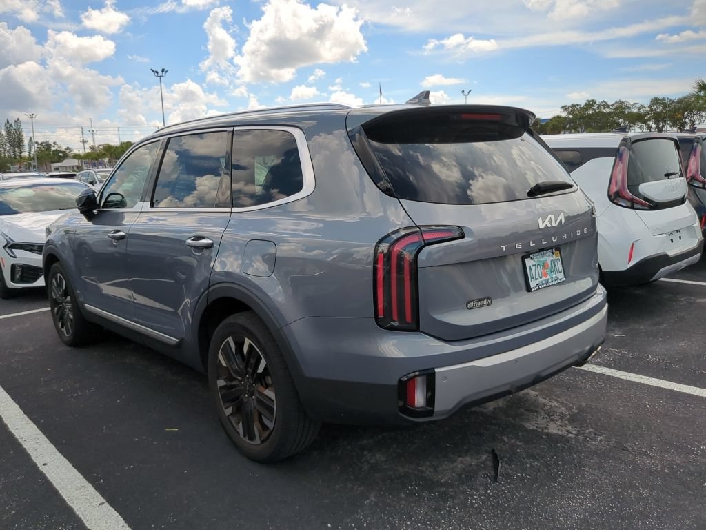 Certified 2023 Kia Telluride SX Prestige AWD/4WD image 9
