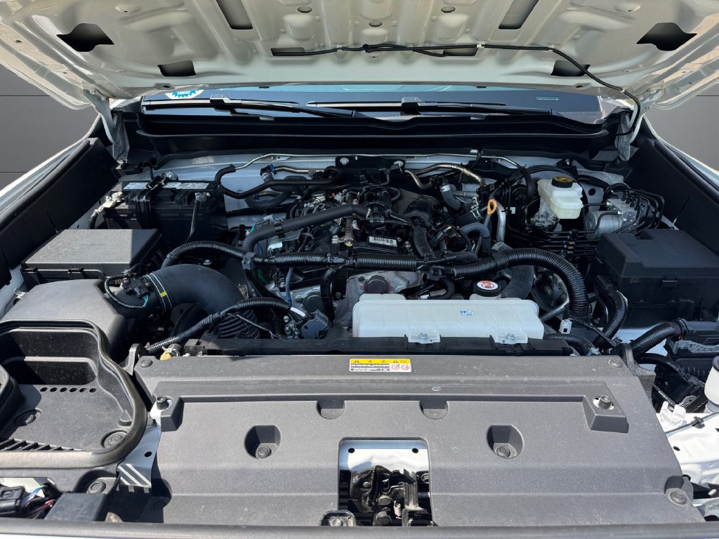 Certified 2025 Toyota Tacoma SR5 AWD/4WD image 20