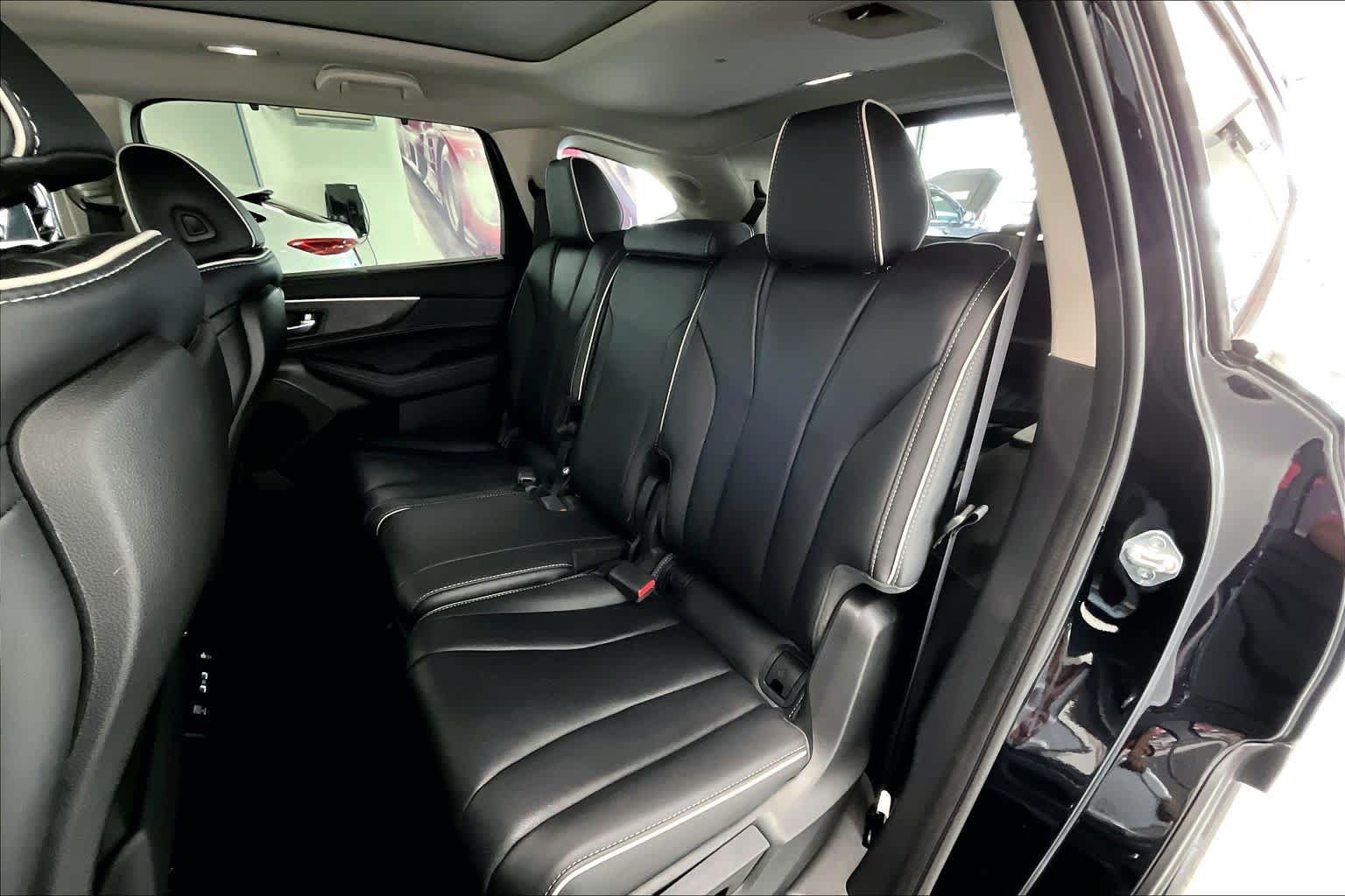 Used 2023 Acura MDX SH-AWD w/ Advance Package image 28