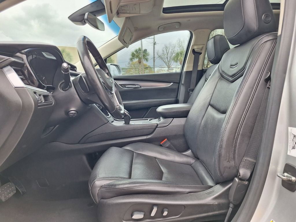 Used 2019 Cadillac XT5 Luxury image 10