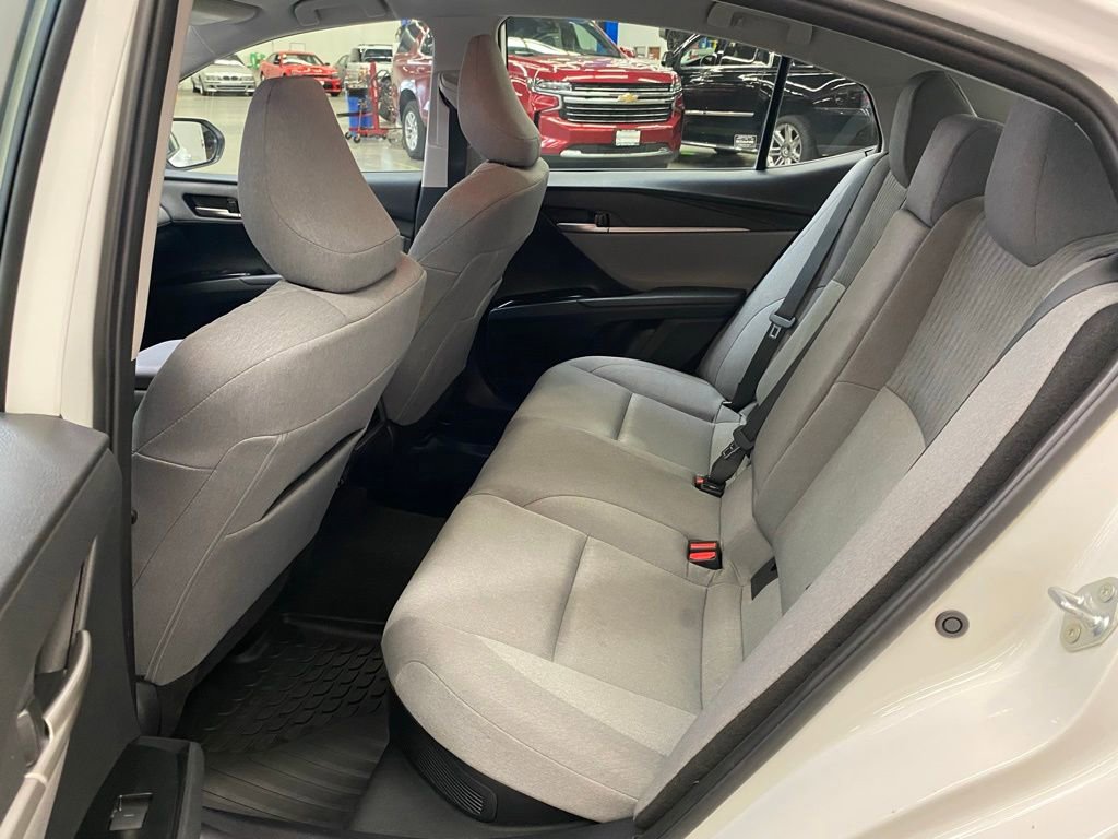 Used 2025 Toyota Camry LE w/ Convenience Package image 37