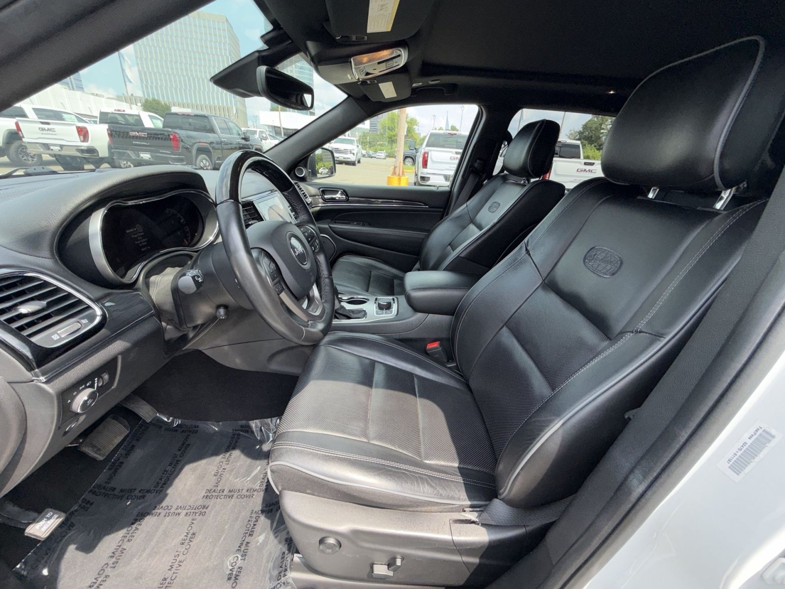 Used 2019 Jeep Grand Cherokee Overland AWD/4WD image 13
