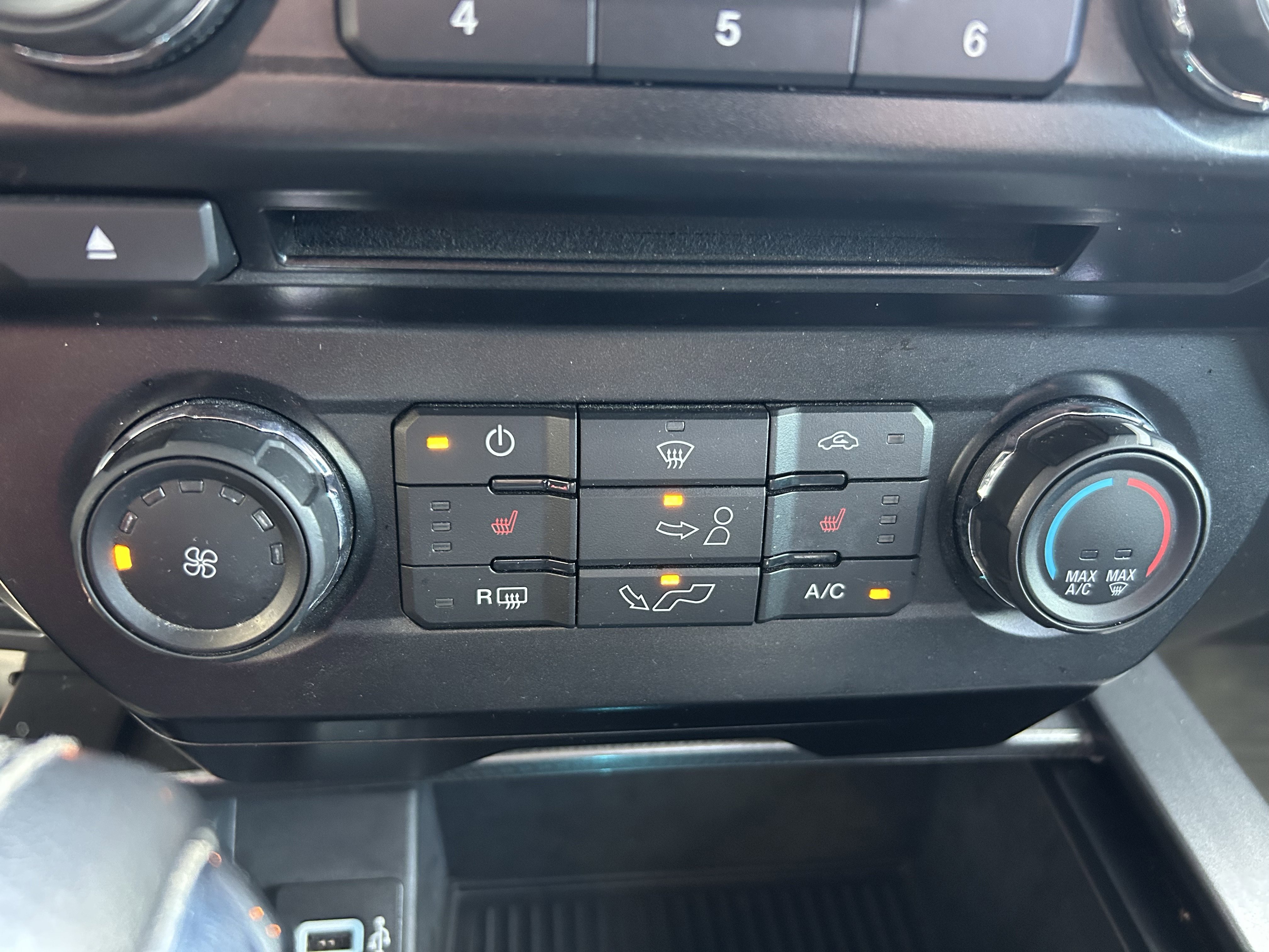 Used 2017 Ford F150 XLT w/ Equipment Group 302A Luxury RWD image 28