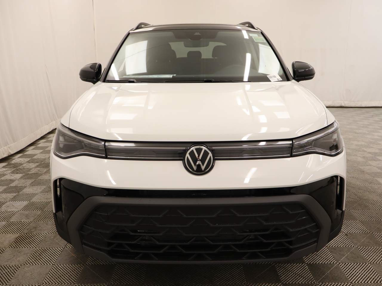 New 2026 Volkswagen Taos SE FWD image 4