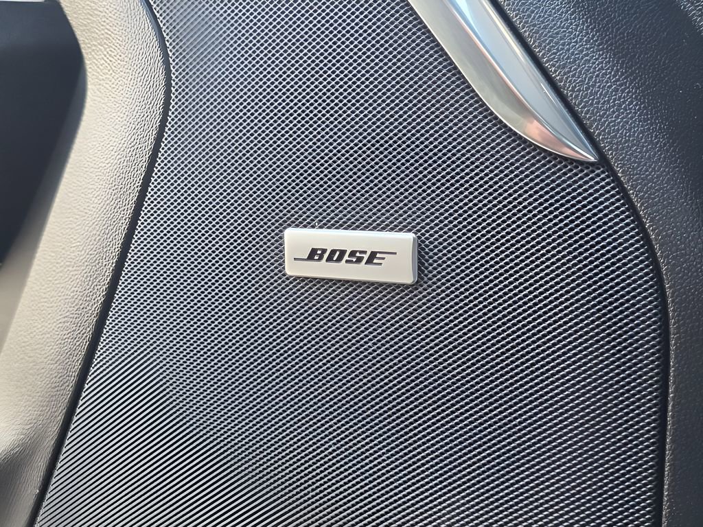 Used 2025 Chevrolet Suburban High Country image 22