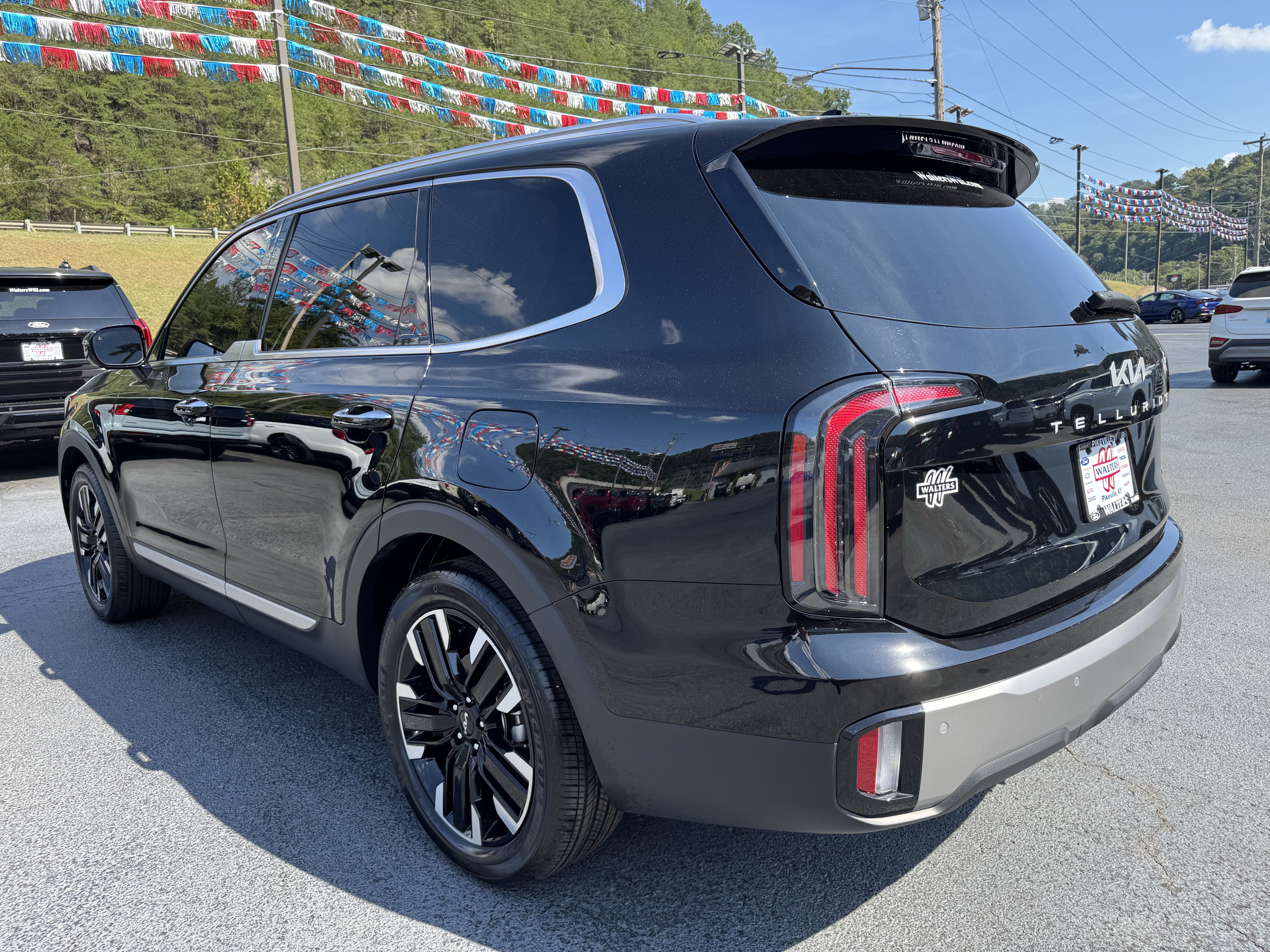 Used 2025 Kia Telluride SX Prestige AWD/4WD image 5