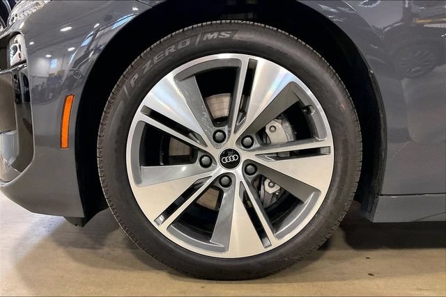 Certified 2025 Audi A6 e-tron Premium Plus w/ Premium Plus RWD image 9
