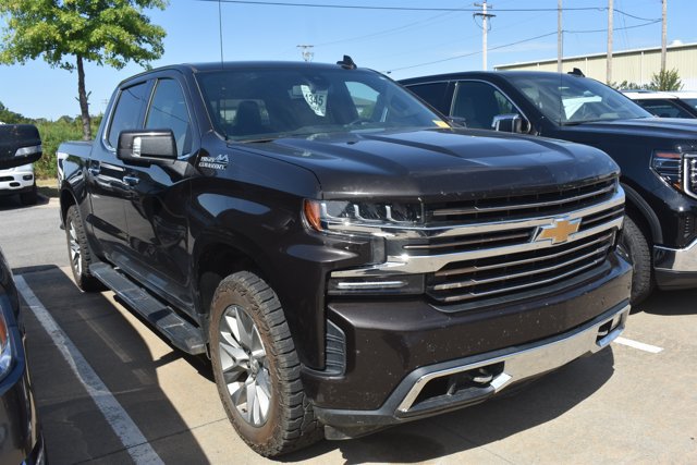 Used 2019 Chevrolet Silverado 1500 High Country w/ Safety Package II AWD/4WD image 3