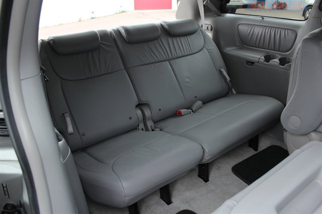 Used 2008 Toyota Sienna XLE Limited image 35