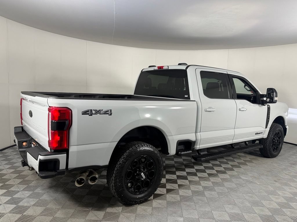 Used 2025 Ford F350 Lariat w/ Black Appearance Package AWD/4WD image 5