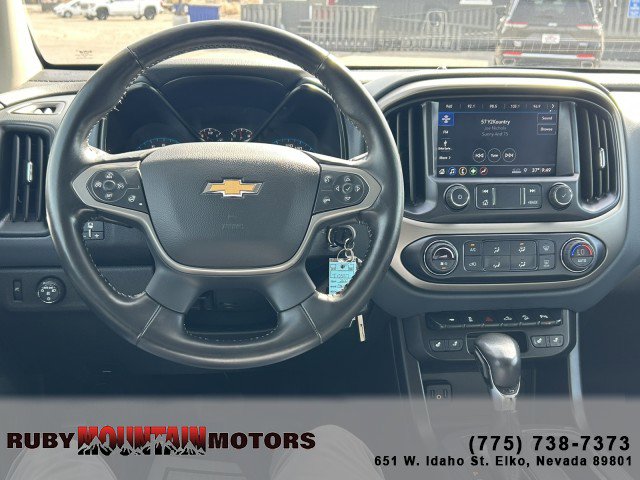Used 2022 Chevrolet Colorado Z71 w/ Z71 Midnight Edition image 12