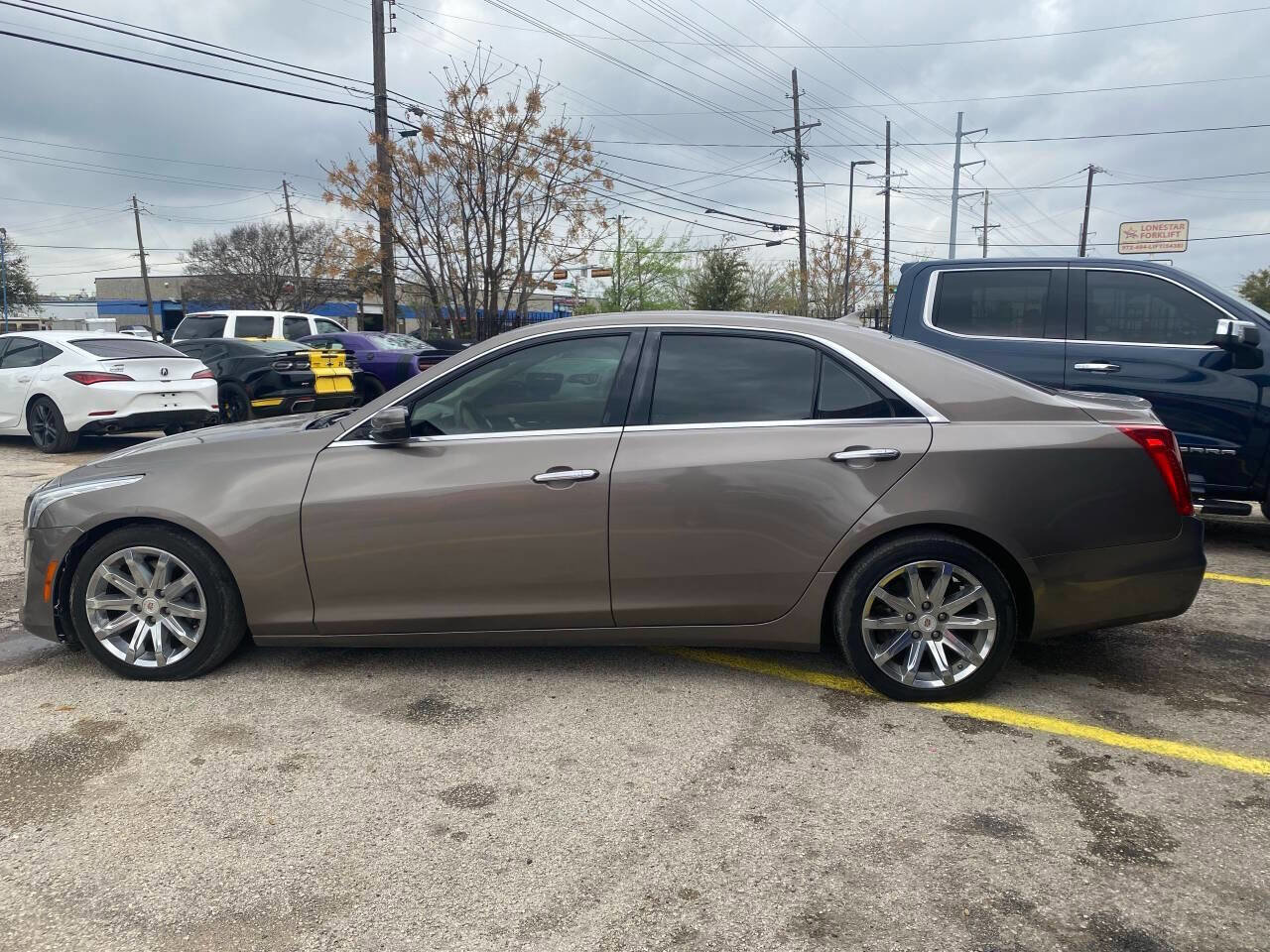 Used 2014 Cadillac CTS Luxury RWD image 4
