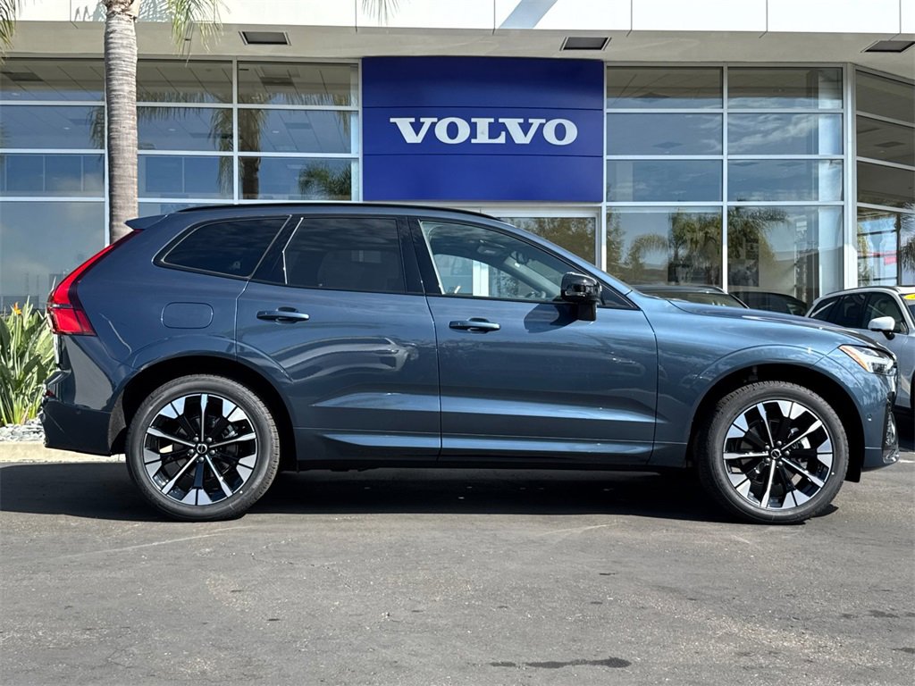 New 2026 Volvo XC60 B5 Plus w/ Climate Package PRO image 6