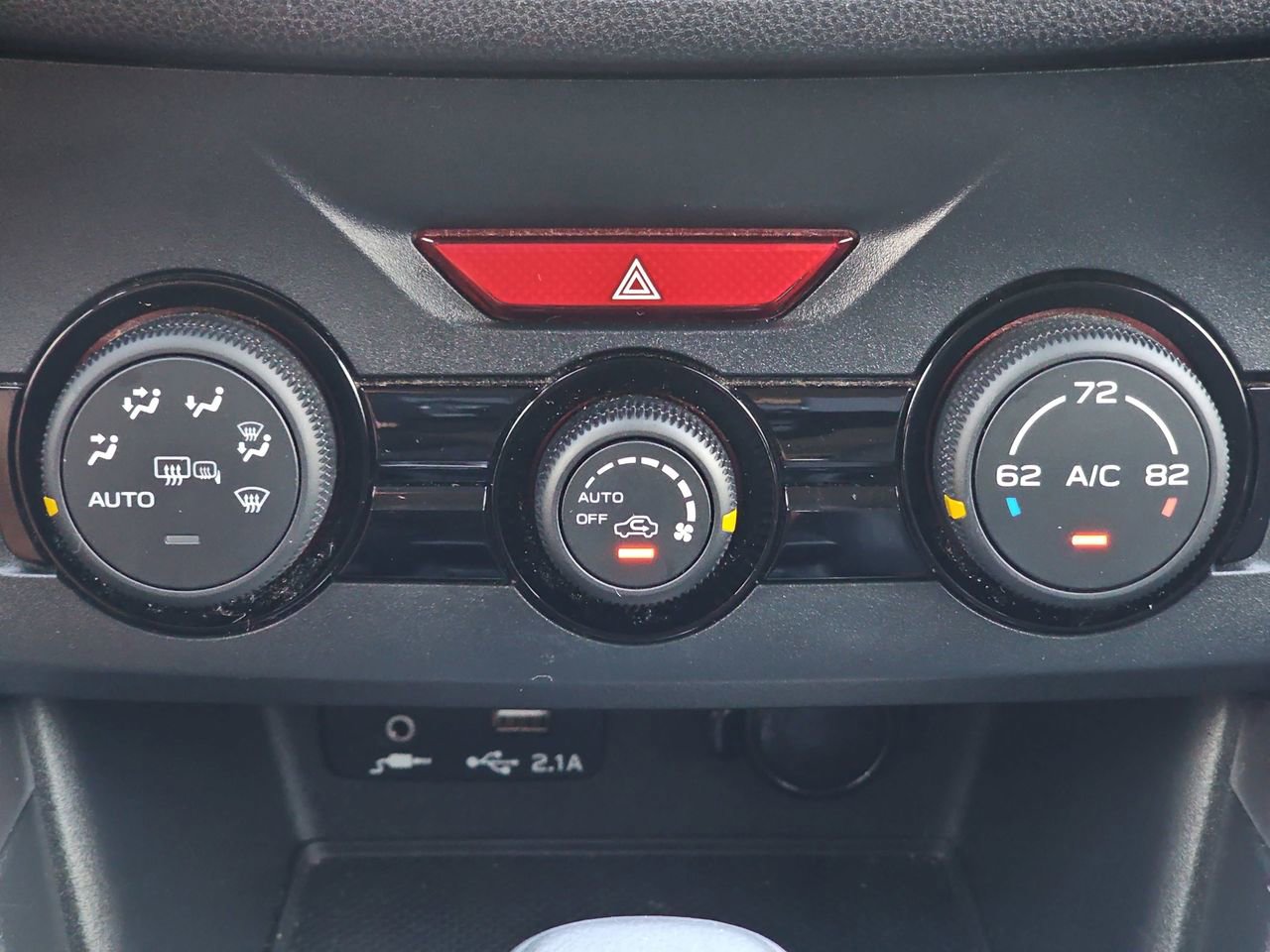 Certified 2023 Subaru Forester Premium image 27