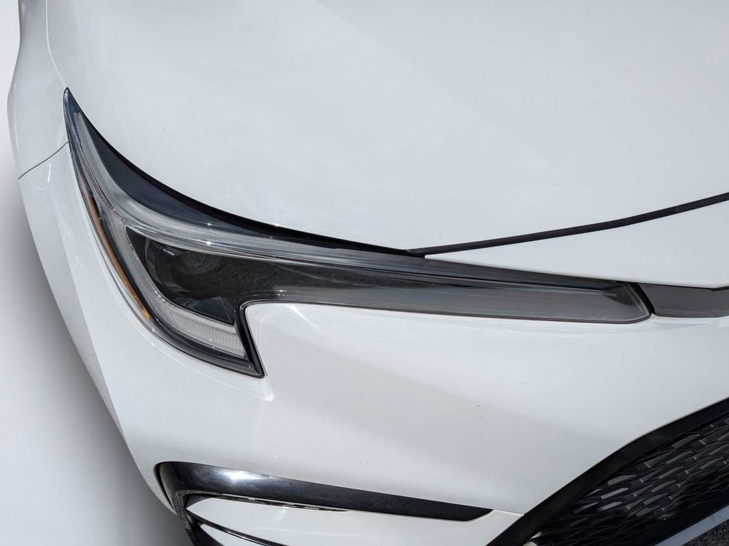 Used 2024 Toyota Corolla XSE FWD image 9