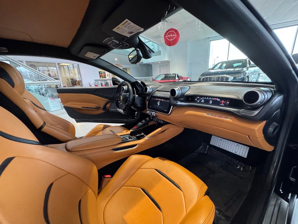 Used 2018 Ferrari GTC4Lusso T image 33