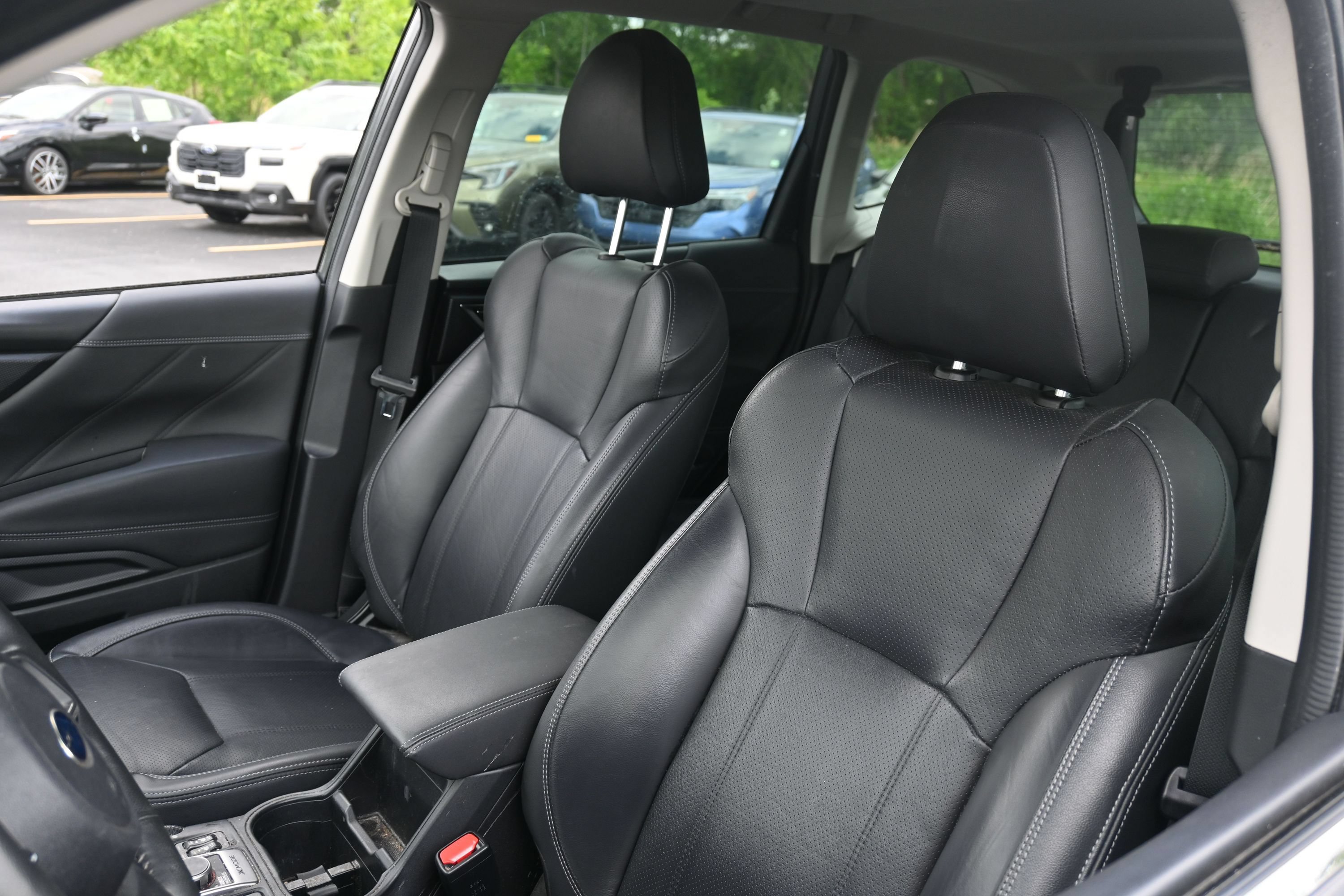 Used 2023 Subaru Forester Touring AWD/4WD image 4